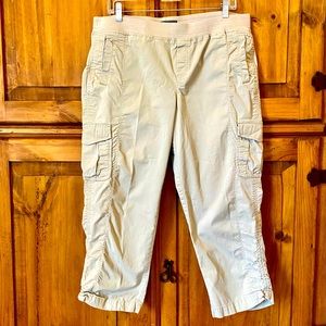 Eddie Bauer Khaki Cargo Capris, size 14